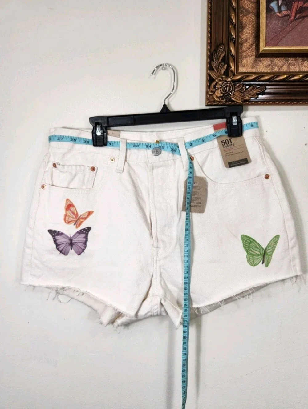 Levi's 501 Original Womens Size 31 Butterfly Print high rise Denim shorts NWT 3 - Picture 4 of 8